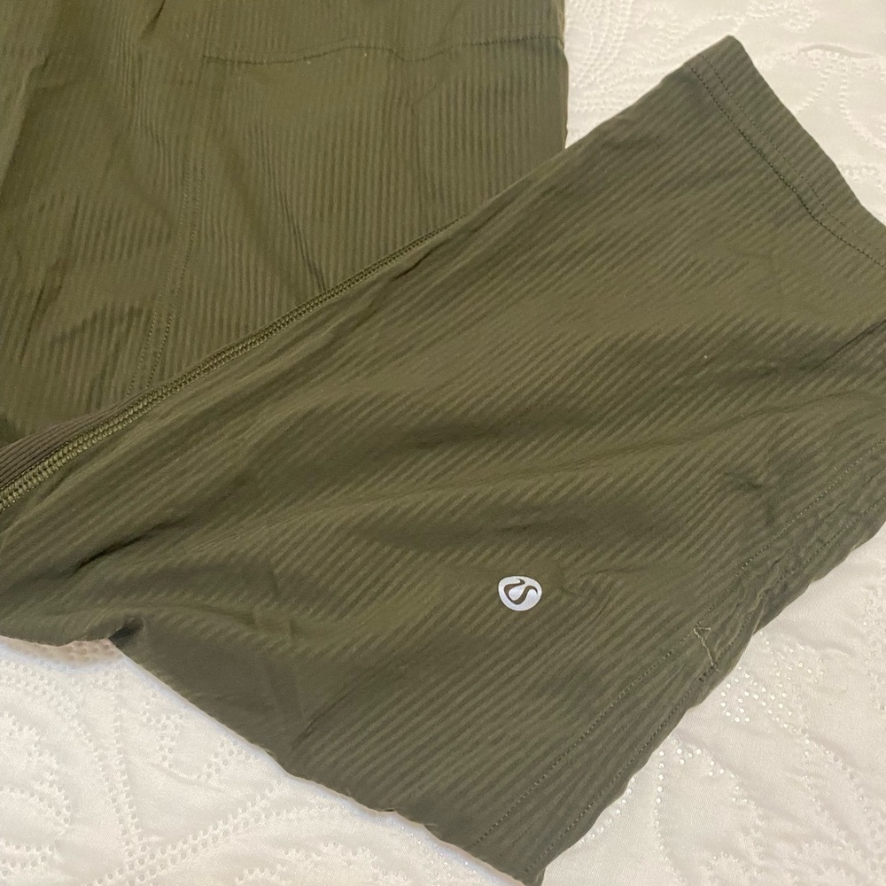 Lululemon Athletica Dance Studio Pant - Picture 8 of 9